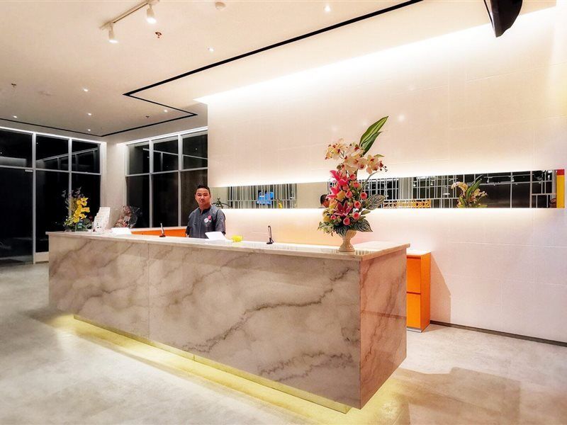 Zuri Express Hotel